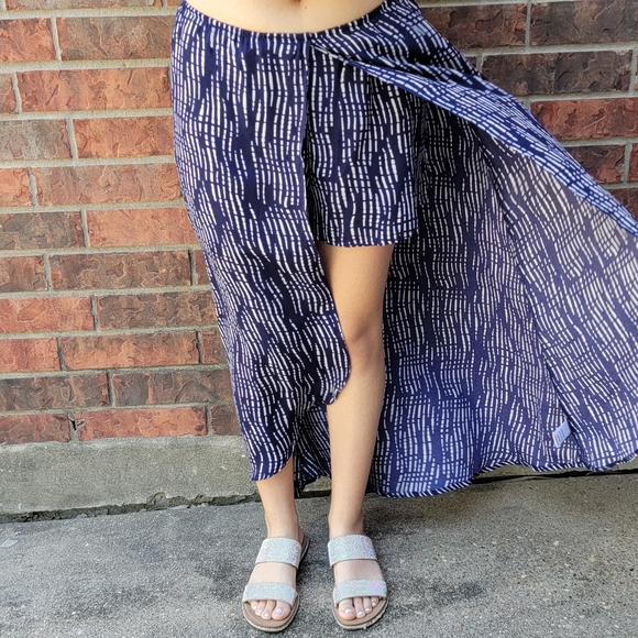 Soulmates Women’s Juniors Short Skirt Size Small Multicolored Blue White - Picture 2 of 9